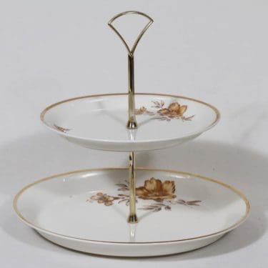 Arabia Myrna kerrostarjotin, suunnittelija Olga Osol, serikuva