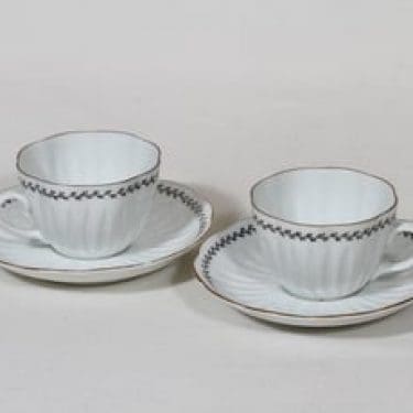 Arabia Varpu kahvikupit, 2 kpl, suunnittelija Raija Uosikkinen, ornamenttikoriste