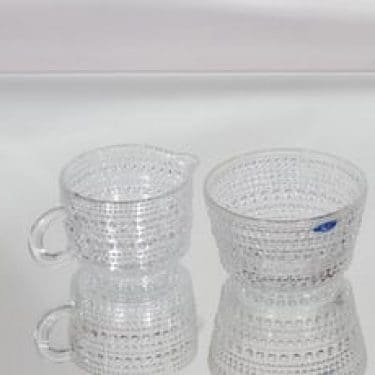 Nuutajärvi Kastehelmi sokerikko ja kermakko, kirkas, 1+1 kpl, suunnittelija Oiva Toikka,