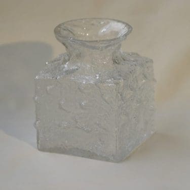 Iittala Crocus maljakko, signeerattu, suunnittelija Timo Sarpaneva, signeerattu