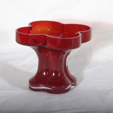 Riihimäen lasi Onnenlehti maljakko, rubiininpunainen, suunnittelija Helena Tynell,