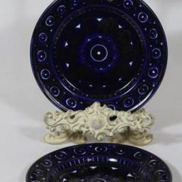 Arabia Valencia lautaset, signeerattu, 2 kpl, suunnittelija Ulla Procope, signeerattu, pieni, käsinmaalattu