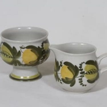 Arabia PW sokerikko ja kermakko, käsinmaalattu, suunnittelija Raija Uosikkinen, käsinmaalattu, signeerattu