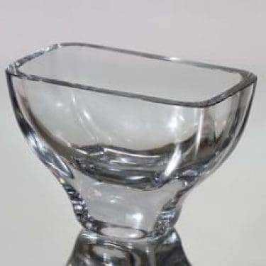 Karhula 6218 maljakko, signeerattu, suunnittelija Göran Hongell, signeerattu, massiivinen