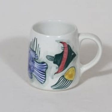 Arabia Crayfish muki, 40 cl, suunnittelija Anja Juurikkala, 40 cl, käsinmaalattu, signeerattu