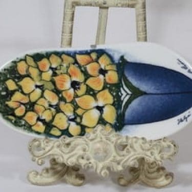 Arabia koristelaatta, Aurinkoinen, suunnittelija Heljä Liukko-Sundström, Aurinkoinen, serikuva