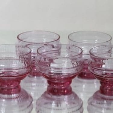 Riihimäen lasi Sulttaani jälkiruokakulhot, ametisti, 5 kpl, suunnittelija Nanny Still,