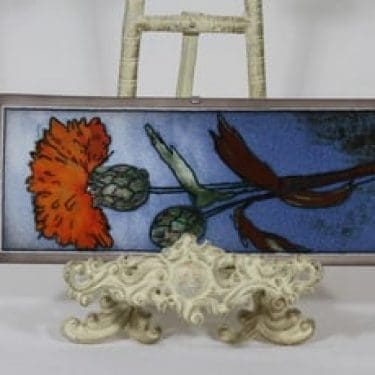 Arabia koristelaatta, Aurinko kutsuu, suunnittelija Heljä Liukko-Sundström, Aurinko kutsuu, serikuva, signeerattu