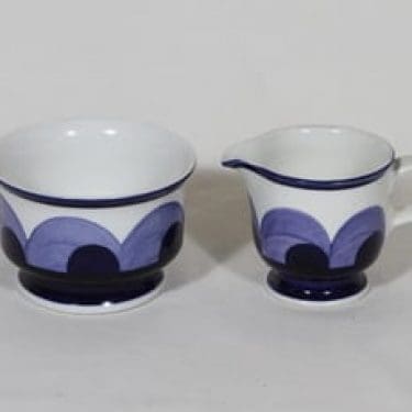 Arabia Paju sokerikko ja kermakko, käsinmaalattu, suunnittelija Anja Jaatinen-Winquist, käsinmaalattu, signeerattu, retro