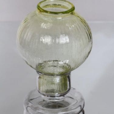 Riihimäen lasi Tuikku kynttilälyhty, keltainen, suunnittelija Nanny Still,