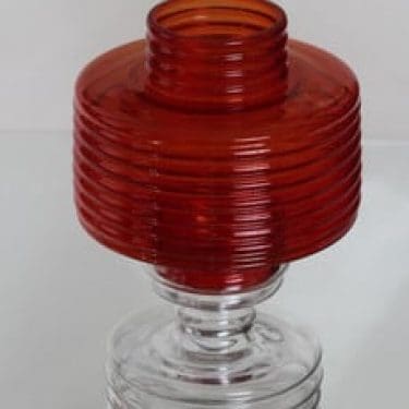 Riihimäen lasi Apollo kynttilälyhty, punainen, suunnittelija Nanny Still,