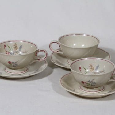 Arabia Flora kahvikupit, 3 kpl, suunnittelija Esteri Tomula, siirtokuva