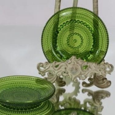 Nuutajärvi Kastehelmi lautaset, vihreä, 2 kpl, suunnittelija Oiva Toikka, pieni