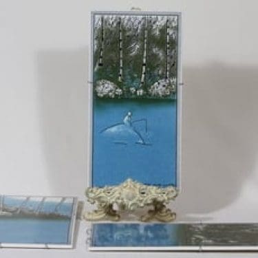 Arabia koristelaatat, Ihminen ja luonto, Onkija, Kala ja purjevene, 3 kpl, suunnittelija Heljä Liukko-Sundström, Ihminen ja luonto|Onkija|Kala ja purjevene, suuri, serikuva