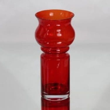 Riihimäen lasi Tulppaani maljakko, punainen, suunnittelija Tamara Aladin,