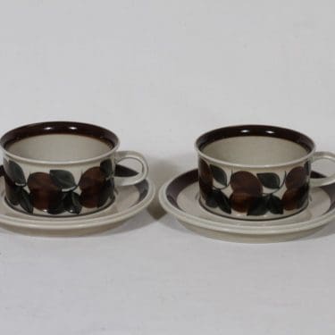 Arabia Ruija teekupit, käsinmaalattu, 2 kpl, suunnittelija Ulla Procope, käsinmaalattu