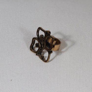 Turun hopea sormus, pronssi, suunnittelija Pentti Sarpaneva, pronssi, suuri