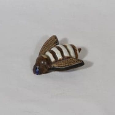 Arabia figuuri, hyönteinen, suunnittelija Taisto Kaasinen, hyönteinen, pieni, käsinmaalattu, signeerattu