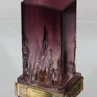 Kumela maljakko, signeerattu, suunnittelija Eino Vänni, signeerattu, pronssivanne