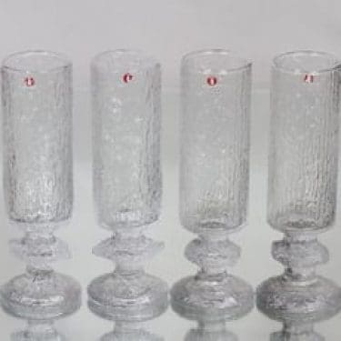 Iittala Senaattori kuohuviinilasit, 18 cl, 4 kpl, suunnittelija Timo Sarpaneva, 18 cl