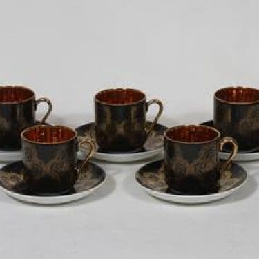 Arabia Gilda mokkakupit, musta, 5 kpl, suunnittelija Esteri Tomula, kullattu, painokoriste