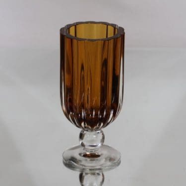 Kumela 4416 maljakko, amber, suunnittelija Armando Jacobino, massiivinen