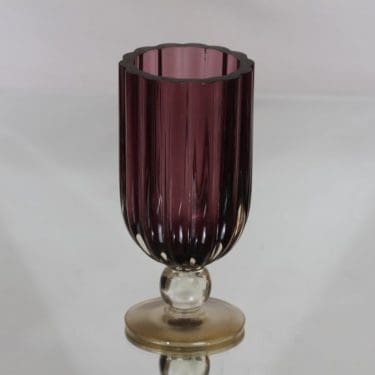 Kumela 4416 maljakko, lila, suunnittelija Armando Jacobino, massiivinen