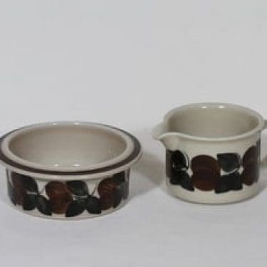 Arabia Ruija kermakko ja kulho, käsinmaalattu, suunnittelija Raija Uosikkinen, käsinmaalattu