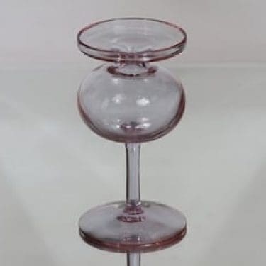 Iittala 2662 kynttilänjalka, neodymi, suunnittelija Erkki Vesanto,