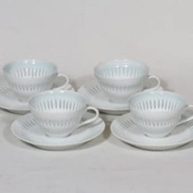 Arabia Lehti mokkakupit, 8 cl, 4 kpl, suunnittelija Friedl Holzer-Kjellberg, 8 cl, riisiposliini, massasigneerattu