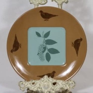 Arabia Flora&fauna vuosilautanen, 2010, suunnittelija Eeva Sivula|Pekka Toivanen, 2010, serikuva