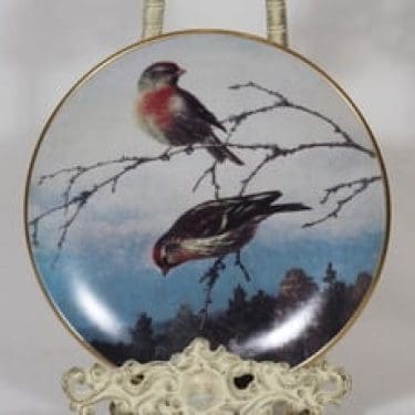 Arabia koristelautanen, Urpiaisia, suunnittelija von Wright, Urpiaisia, serikuva, lintuaihe