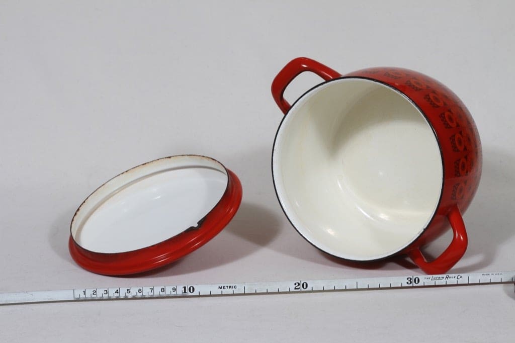 Finel Kehrä kattila, 2.5 l, suunnittelija Raija Uosikkinen, 2.5 l, serikuva, retro kuva 3