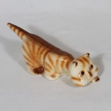 Arabia eläinfiguuri, kissa, suunnittelija Michael Schilkin, kissa, käsinmaalattu