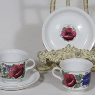 Arabia Valmu kahvikupit, 2 kpl, suunnittelija Esteri Tomula, serikuva, kukka-aihe