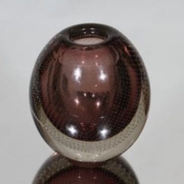 Nuutajärvi Huntu maljakko, happosigneerattu, suunnittelija Gunnel Nyman, happosigneerattu, massiivinen, piikkimuotti