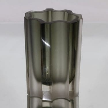 Iittala 3502 maljakko, signeerattu, suunnittelija Tapio Wirkkala, signeerattu, massiivinen