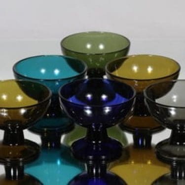 Nuutajärvi 5379 annoskulhot, eri värejä, 6 kpl, suunnittelija Saara Hopea,