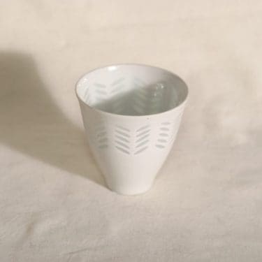 Arabia riisiposliini pikari, suunnittelija Friedl Holzer-Kjellberg,