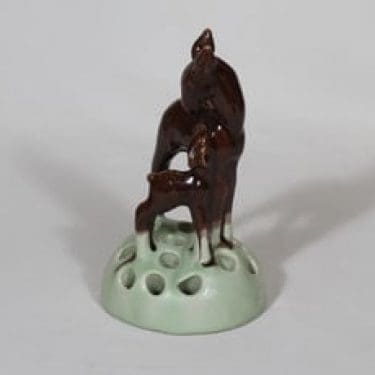 Kupittaan savi 739 II kukkapidike, käsinmaalattu, suunnittelija Anja Salonen-Rantanen, käsinmaalattu