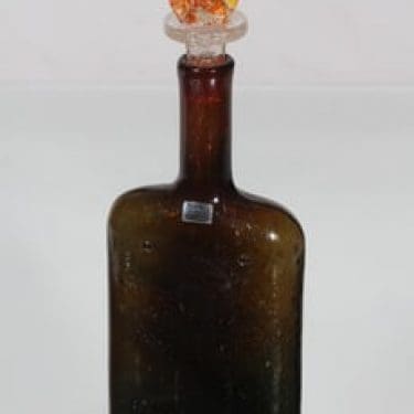 Nuutajärvi Puteli koristepullo, signeerattu, suunnittelija Oiva Toikka, signeerattu