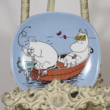 Arabia Muumi koristelautanen, Moottoriongelmia, suunnittelija Tove Slotte, Moottoriongelmia, pieni, serikuva