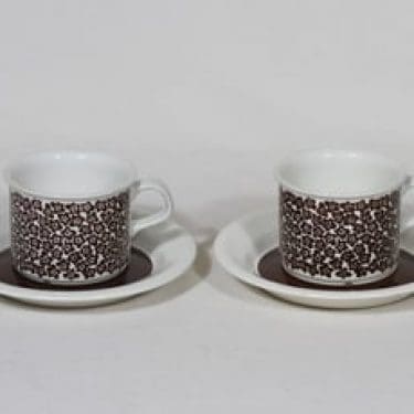 Arabia Faenza kahvikupit, ruskea, 2 kpl, suunnittelija Inkeri Seppälä, serikuva, retro