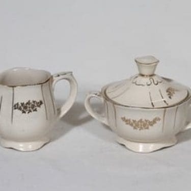 Arabia Irja sokerikko ja kermakko, suunnittelija , painokoriste, kultakoriste