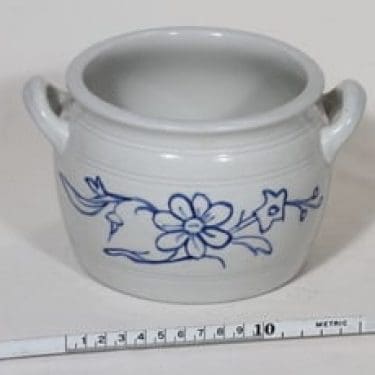 Arabia B 1 ruukku, 1 l, suunnittelija , 1 l, kobolttimaalaus, kukkakuvio