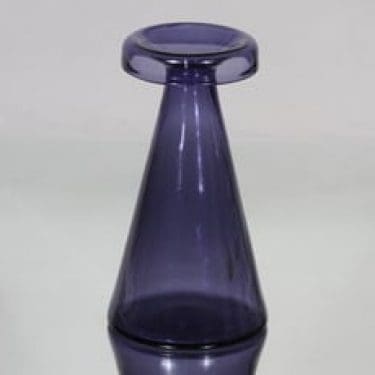 Riihimäen lasi Ametisti maljakko, sinipunainen, suunnittelija Nanny Still,