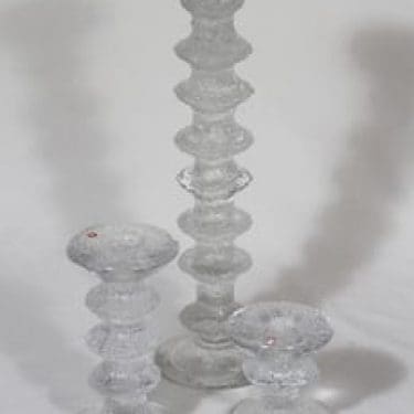 Iittala Festivo kynttilänjalat, eri kokoja, 3 kpl, suunnittelija Timo Sarpaneva, eri kokoja