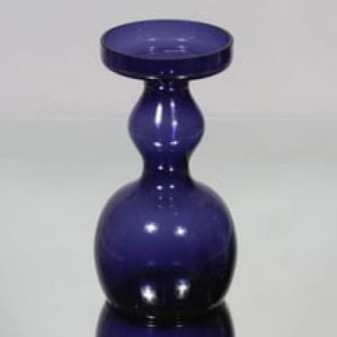 Nuutajärvi OT 1483 maljakko, sinipunainen, suunnittelija Oiva Toikka,