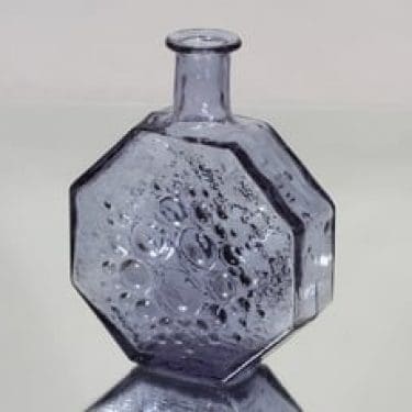 Riihimäen lasi Stella Polaris koristepullo, neodymi, suunnittelija Nanny Still,