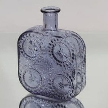 Riihimäen lasi 1724 koristepullo, neodymi, suunnittelija Nanny Still,